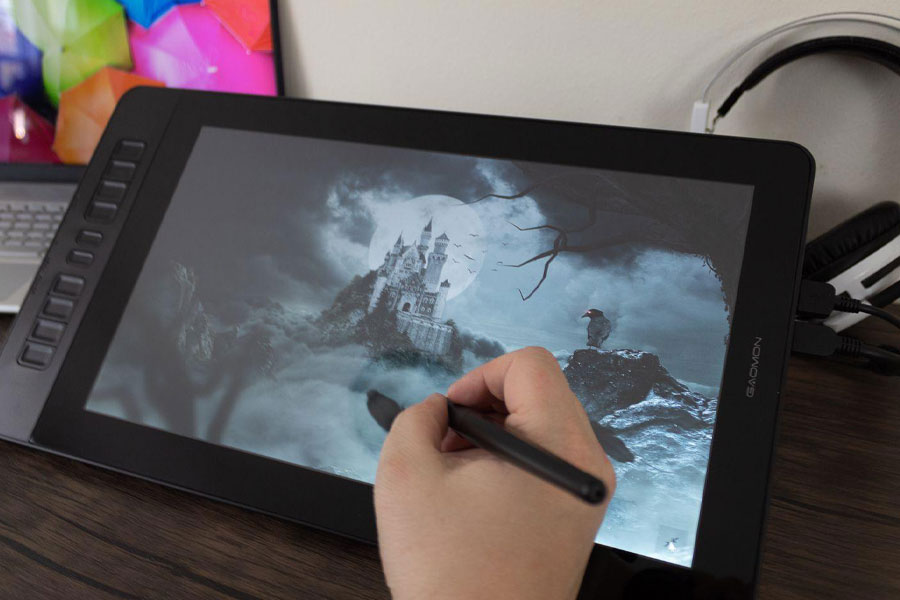 Picture of a Digital Art Tablet, a birthday gift for video gamer.