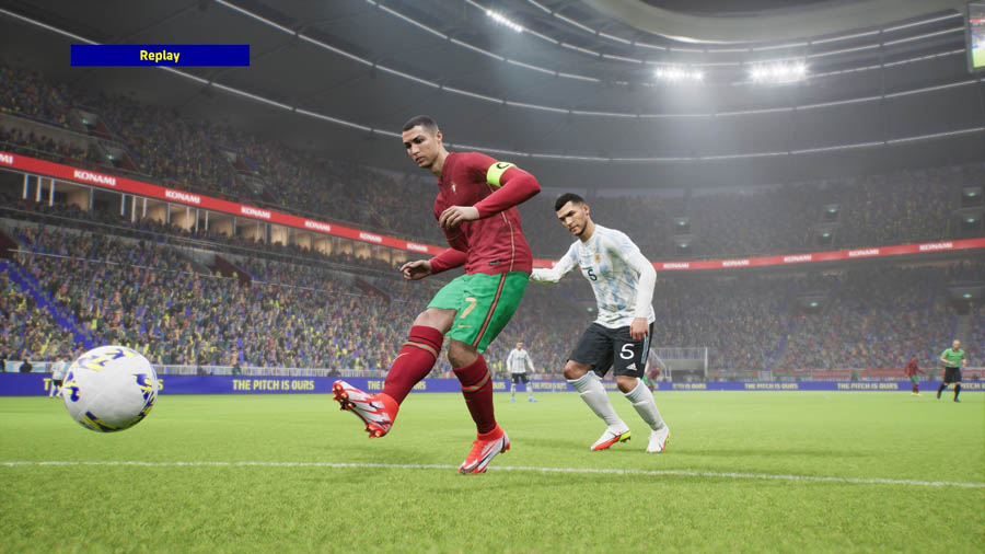 An official picture of eFootball PES 2022, one of the best futsal games for xbox.