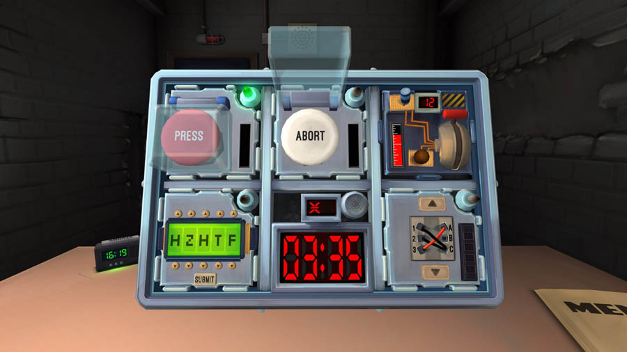 A picture of Keep Talking and Nobody Explodes.